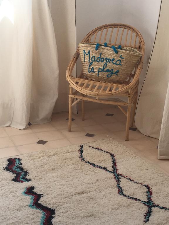 La Maison Des Ailleurs 에사우이라 외부 사진