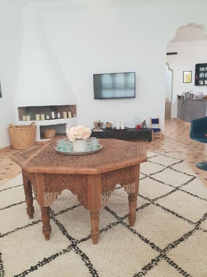 La Maison Des Ailleurs 에사우이라 외부 사진