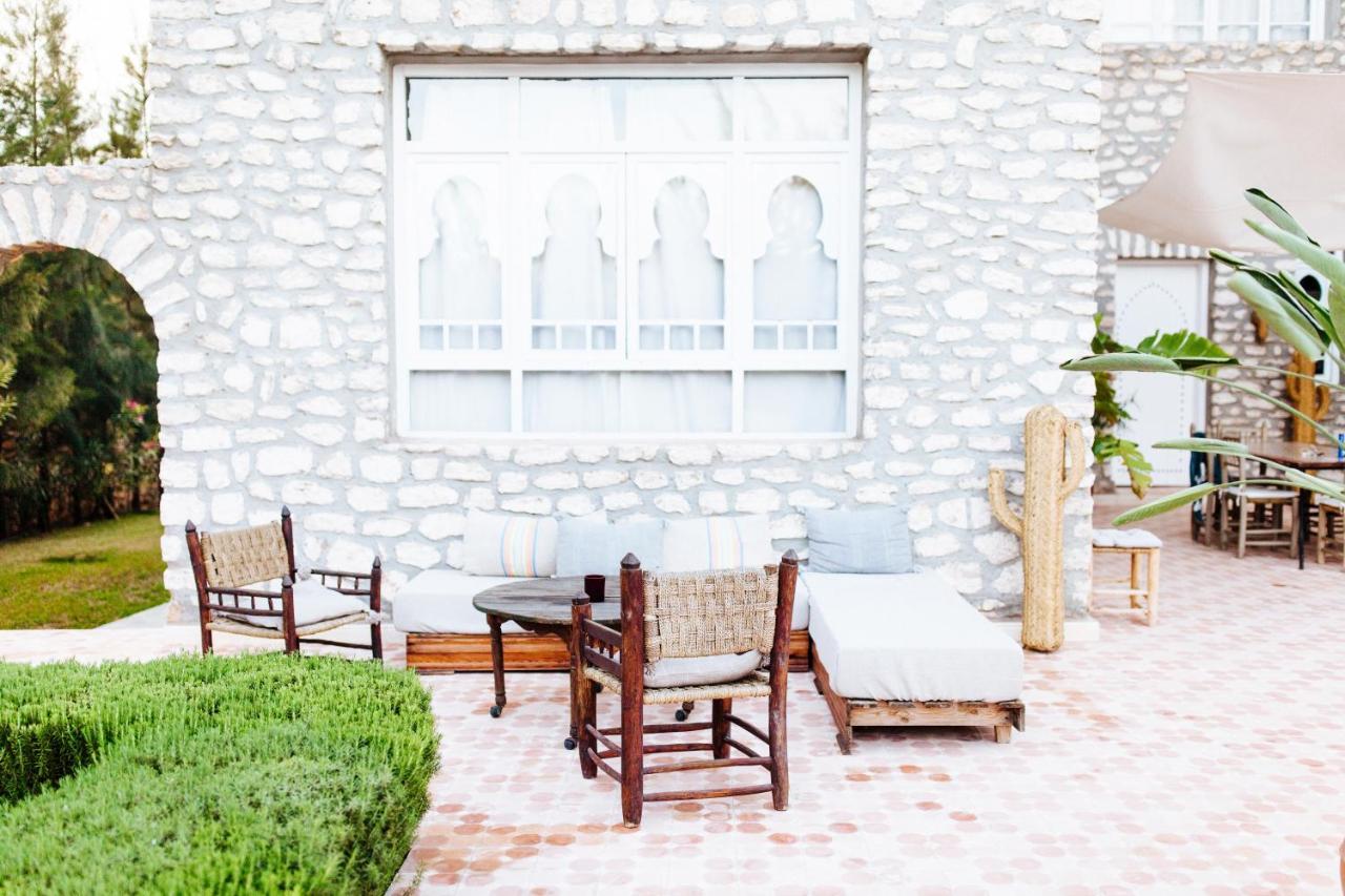 La Maison Des Ailleurs 에사우이라 외부 사진